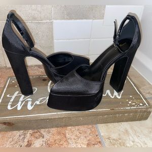PrettyLittleThing Black Satin Flared Point Toe Platform High Heeled Size 7
